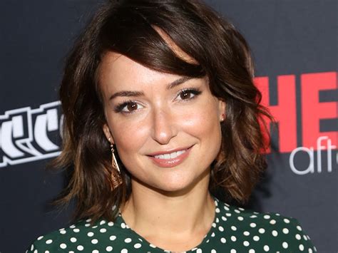 has milana vayntrub ever been nude|Did Lily from the AT&T Commercials Confirm。